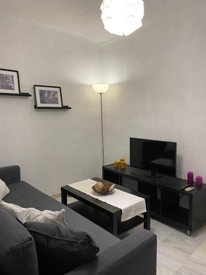 סביליה Beautiful Apartment In Historic City Center מראה חיצוני תמונה