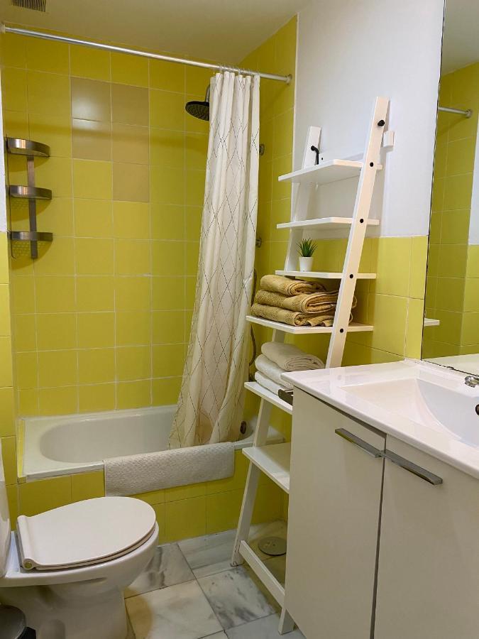 סביליה Beautiful Apartment In Historic City Center מראה חיצוני תמונה